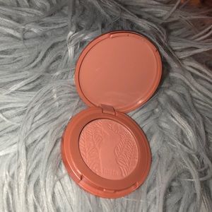 Tarte blush